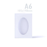 Confezione di biglietti bianchi martellati a tre ante con finestra ovale